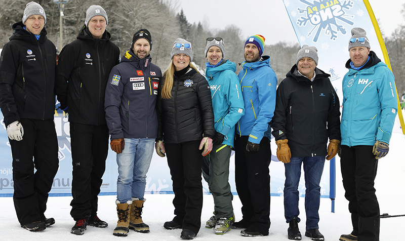 Alla på snö i Norrköping under 10-årsjubileet. Foto Peter Holgersson.
